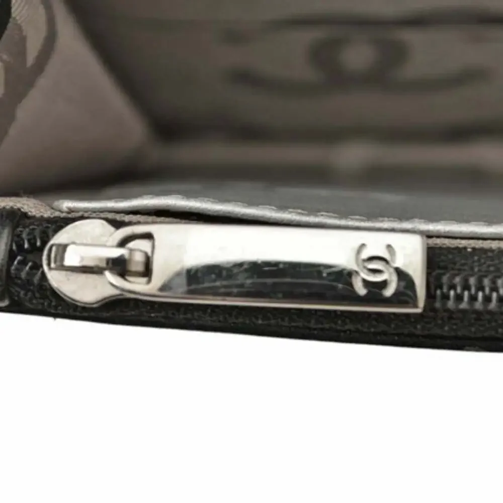 CHANEL Black Wallet